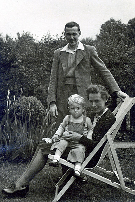 Arthur, Peggy and their son David (circa 1950)